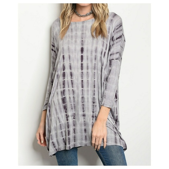 Tops - Gray oversized tie dye tunic top